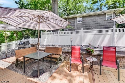 47 Hemlock Dr, Paramus, NJ 07652 photo 21