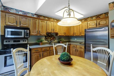 45 Aspen Dr, Bernards, NJ 07920 photo 9
