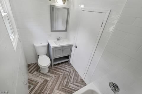435 Berkeley Ave, Orange, NJ 07050 photo 22