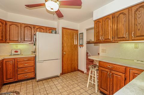 23 Malvern Dr, Clark, NJ 07066 photo 5