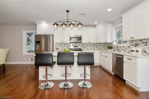 121 Walnut St, Nutley, NJ 07110 photo 4