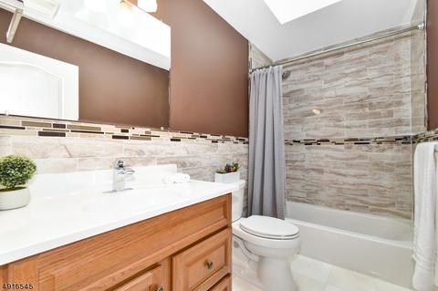 173 Arundel Rd, Paramus, NJ 07652 photo 16