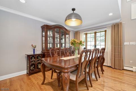 173 Arundel Rd, Paramus, NJ 07652 photo 8