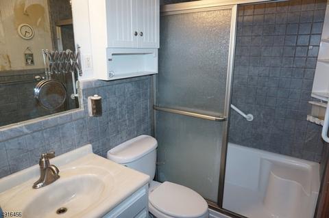 335 Valley Rd, Clark, NJ 07066 photo 12
