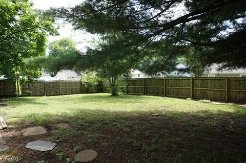 335 Valley Rd, Clark, NJ 07066 photo 17