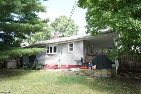 335 Valley Rd, Clark, NJ 07066 photo 16