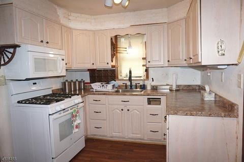 335 Valley Rd, Clark, NJ 07066 photo 7