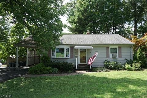 335 Valley Rd, Clark, NJ 07066 photo 1