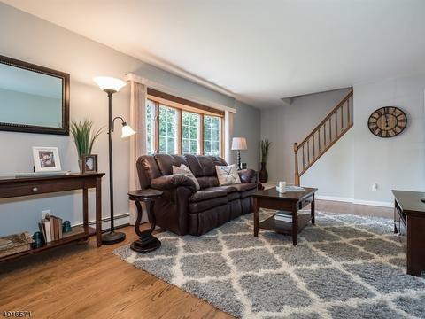 31 Woodlot Rd, Wayne, NJ 07470 photo 5