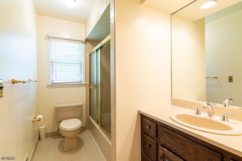 30 Marlton Dr, Wayne, NJ 07470 photo 16
