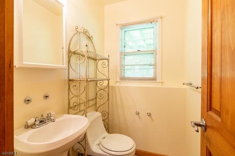 30 Marlton Dr, Wayne, NJ 07470 photo 15