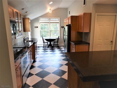 20 South Rd, Mendham, NJ 07945 photo 11