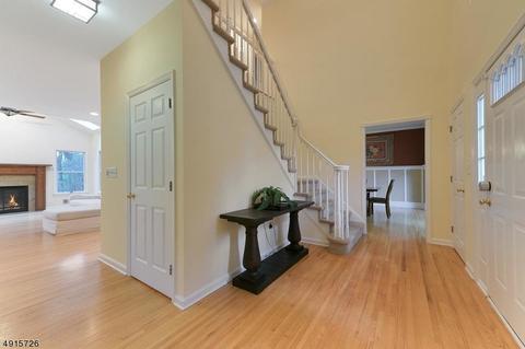 22 E Logan Rd, Randolph, NJ 07869 photo 2
