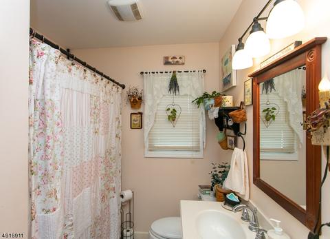 207 Christopher St, Hackettstown, NJ 07840 photo 18
