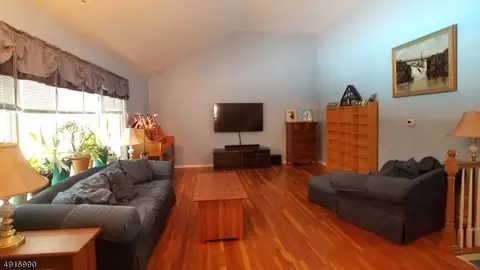 33 Sylvan Ter, Wayne, NJ 07470 photo 13