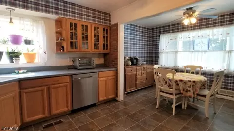 33 Sylvan Ter, Wayne, NJ 07470 photo 18