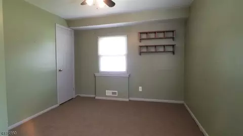 33 Sylvan Ter, Wayne, NJ 07470 photo 9
