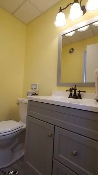 33 Sylvan Ter, Wayne, NJ 07470 photo 21
