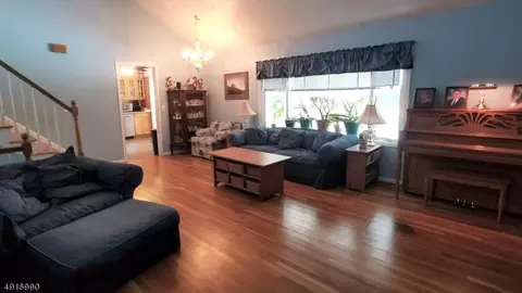 33 Sylvan Ter, Wayne, NJ 07470 photo 12