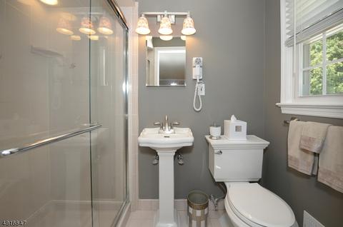 38 Eleron Pl, Wayne, NJ 07470 photo 23