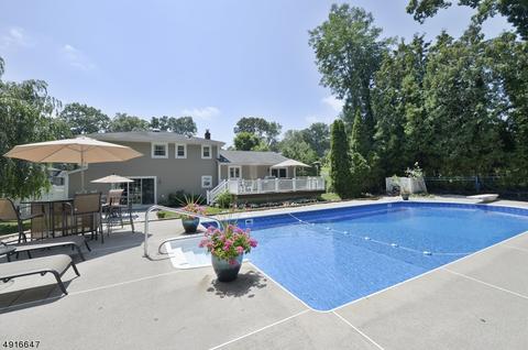 38 Eleron Pl, Wayne, NJ 07470 photo 6