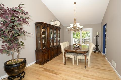 38 Eleron Pl, Wayne, NJ 07470 photo 16