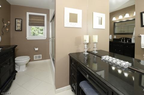 38 Eleron Pl, Wayne, NJ 07470 photo 20