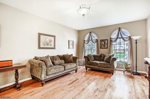 14 Apple Ln, Wayne, NJ 07470 photo 9
