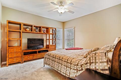 14 Apple Ln, Wayne, NJ 07470 photo 10