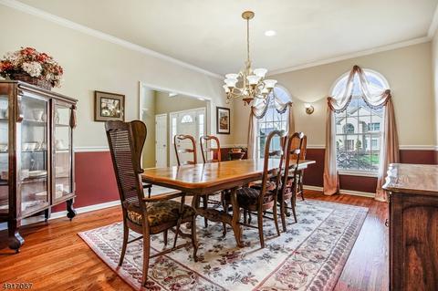 14 Apple Ln, Wayne, NJ 07470 photo 3