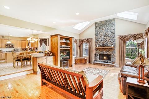 14 Apple Ln, Wayne, NJ 07470 photo 7