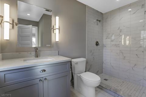 48 Warwick Cir, Springfield, NJ 07081 photo 15