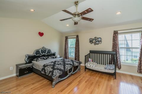 566 Coventry Dr, Nutley, NJ 07110 photo 10