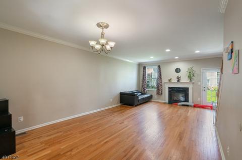 566 Coventry Dr, Nutley, NJ 07110 photo 6