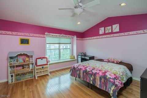 566 Coventry Dr, Nutley, NJ 07110 photo 8