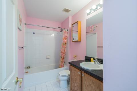 566 Coventry Dr, Nutley, NJ 07110 photo 14