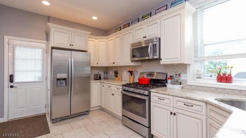 25 William St, Dover, NJ 07801 photo 9