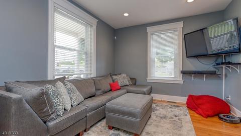 25 William St, Dover, NJ 07801 photo 2