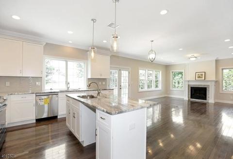 407 Hamilton Pl, Hackensack, NJ 07601 photo 6