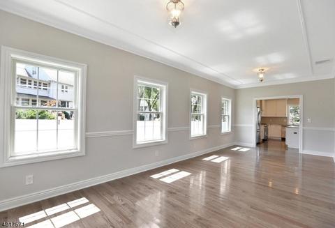 407 Hamilton Pl, Hackensack, NJ 07601 photo 4