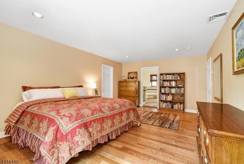 8 Champlain Ct, Randolph, NJ 07869 photo 15