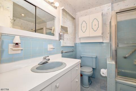 890 Gloucester Rd, Union, NJ 07083 photo 7