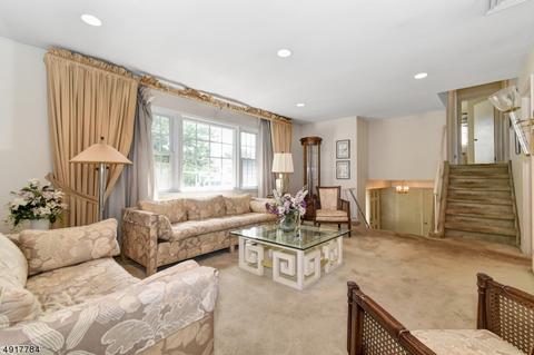 890 Gloucester Rd, Union, NJ 07083 photo 2