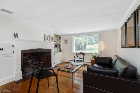 41 W Main St, Mendham, NJ 07945 photo 6