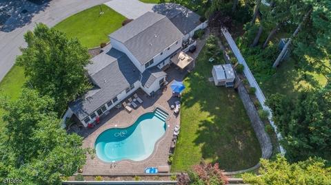 14 Surrey Dr, Wayne, NJ 07470 photo 23