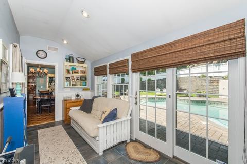 14 Surrey Dr, Wayne, NJ 07470 photo 9