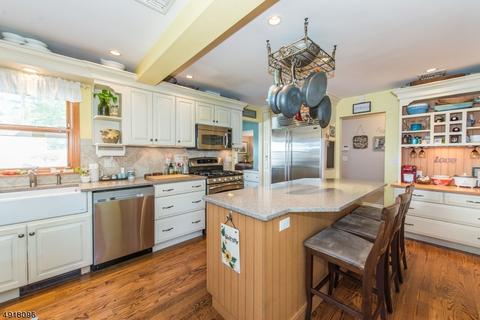 14 Surrey Dr, Wayne, NJ 07470 photo 7