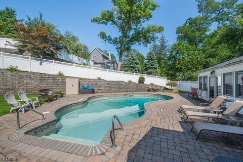 14 Surrey Dr, Wayne, NJ 07470 photo 22