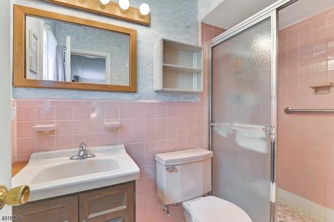 710 Evans St, Paramus, NJ 07652 photo 14