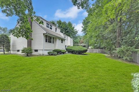 710 Evans St, Paramus, NJ 07652 photo 22